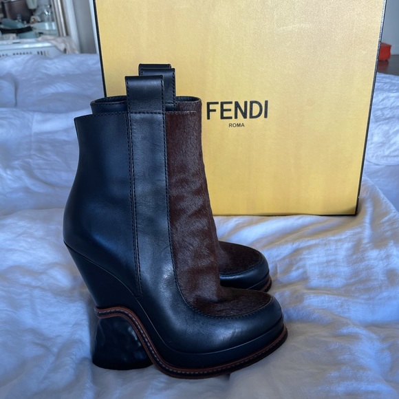 RARE Fendi Tronchetto Cavallino + Vit Opaco Boots - Picture 4 of 11